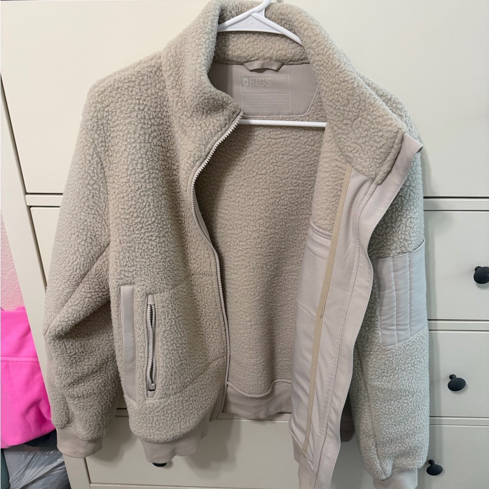 Figs Women's On Shift Sherpa Bomber Jacket